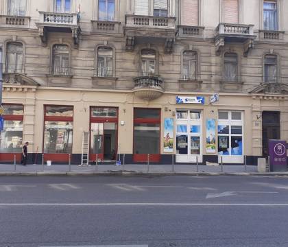 Homlokzat Üllői út