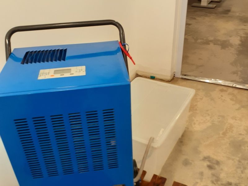 Páramentesítés, falszárítás, bázási utáni szárítás Páramentesítés, falszárítás, bázási utáni szárítás